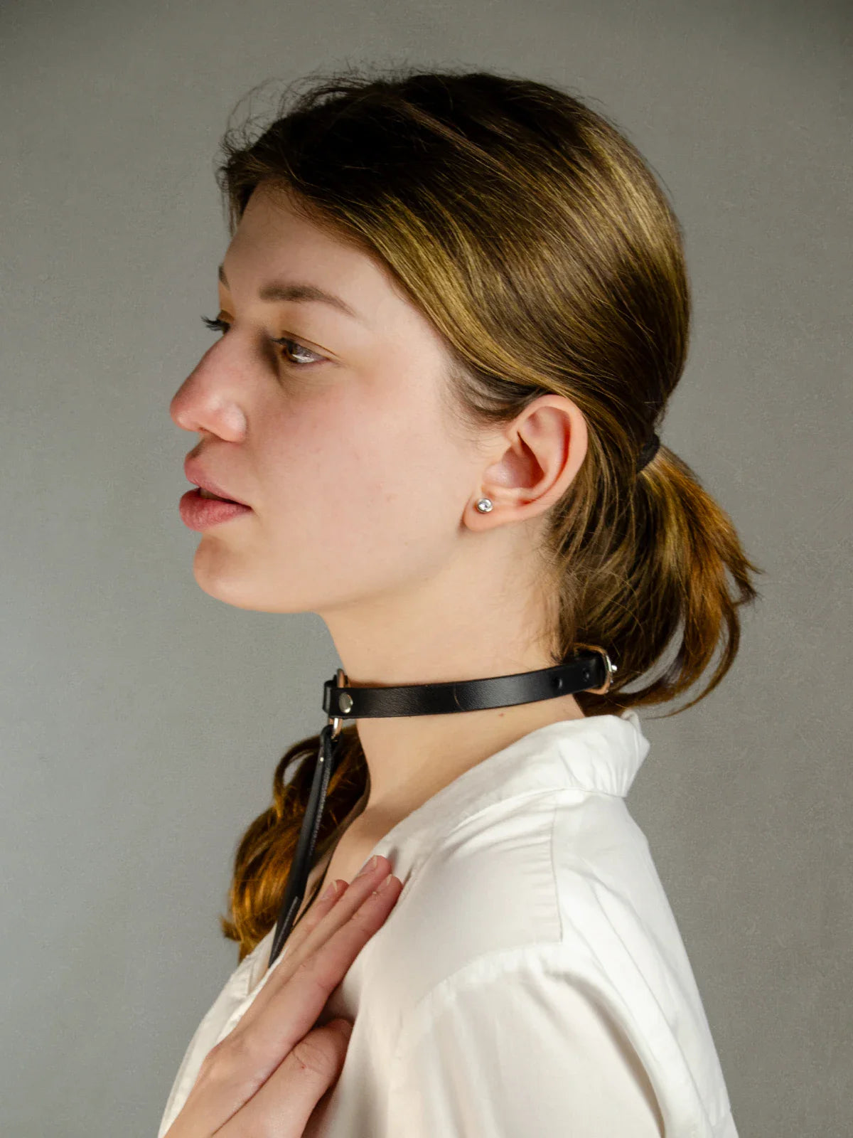 Model wearing  ARIA SUBMISSIVE COLLAR