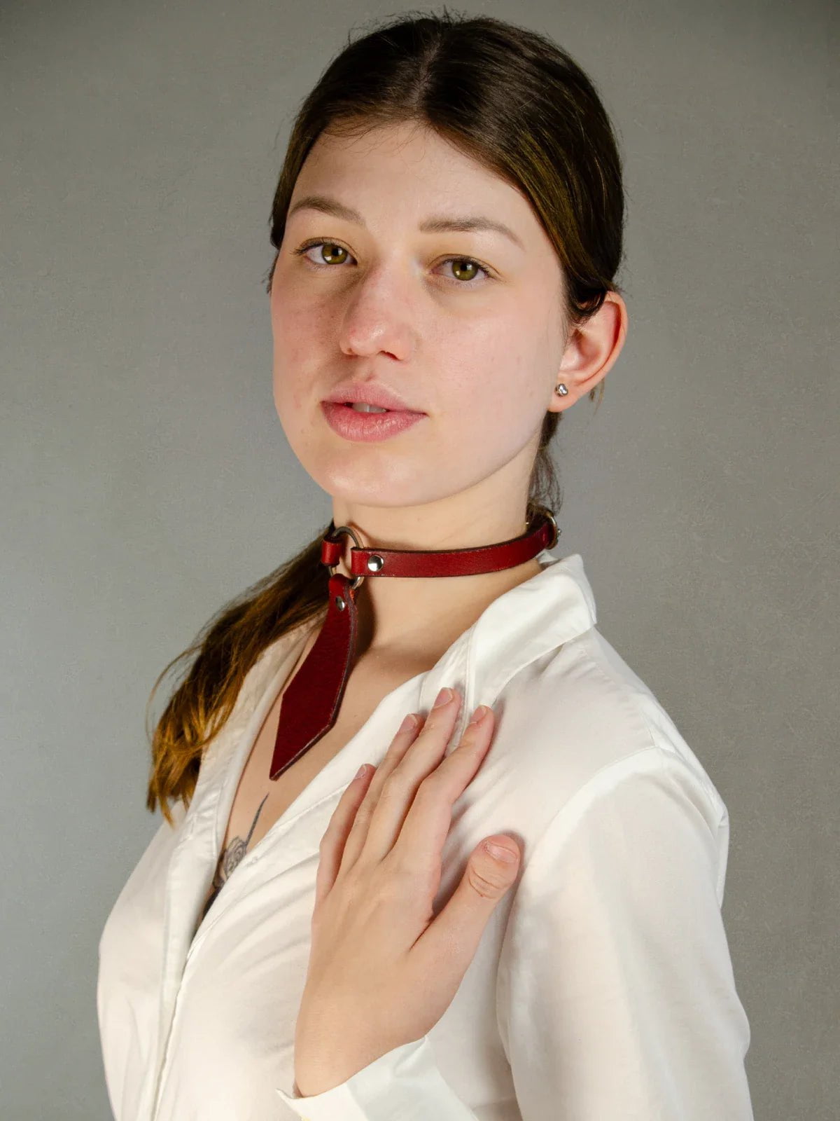 Model wearing  ARIA SUBMISSIVE COLLAR