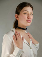 Model wearing  BEA SUBMISSIVE COLLAR